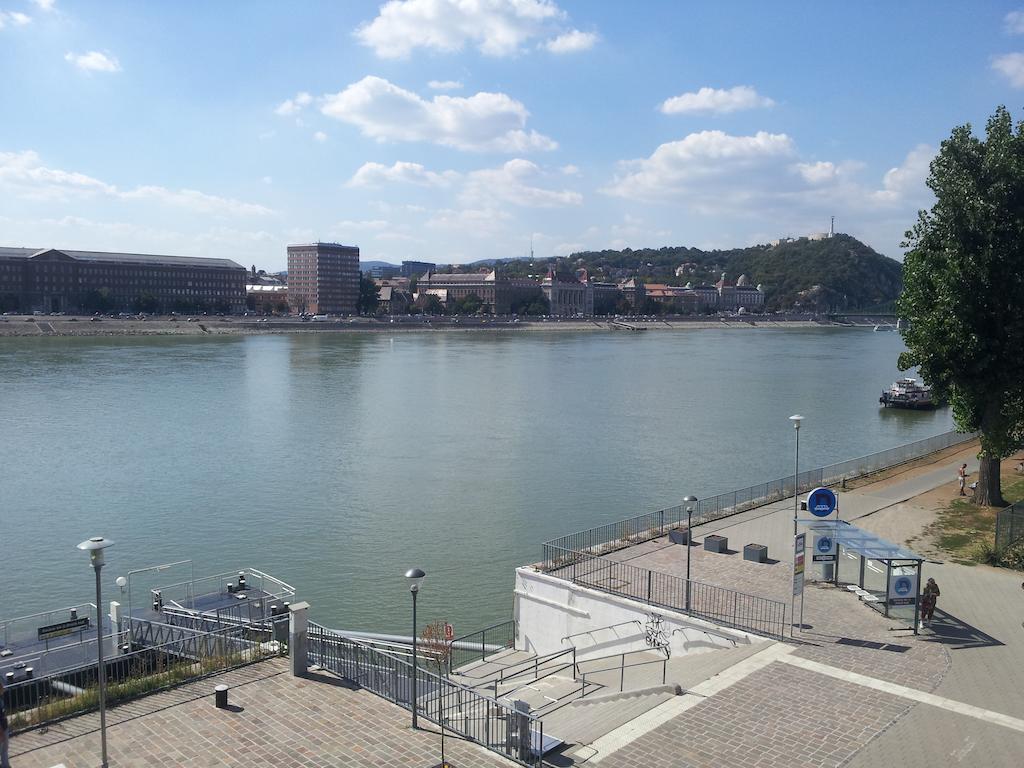 Studio Along The Danube Budapest Exterior foto